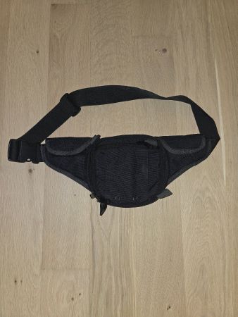 Bauchtasche Fanny Pack B&T, gebraucht