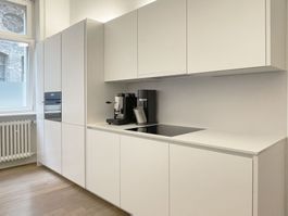 Moderne Küche • minimalistisch • weiss •  sehr guter Zustand