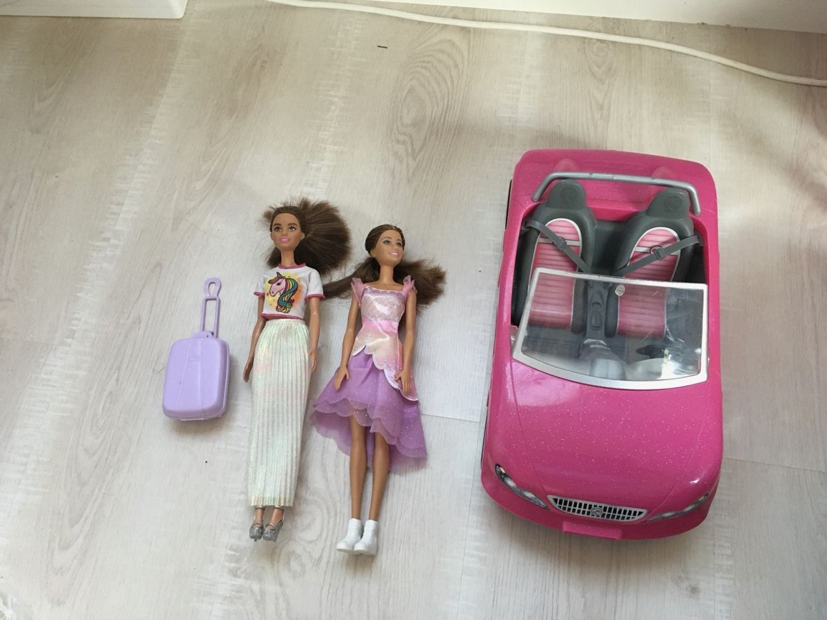 Bambole: Barbieauto mit zwei Barbies – Usato da Oberburg venduto da silegp81