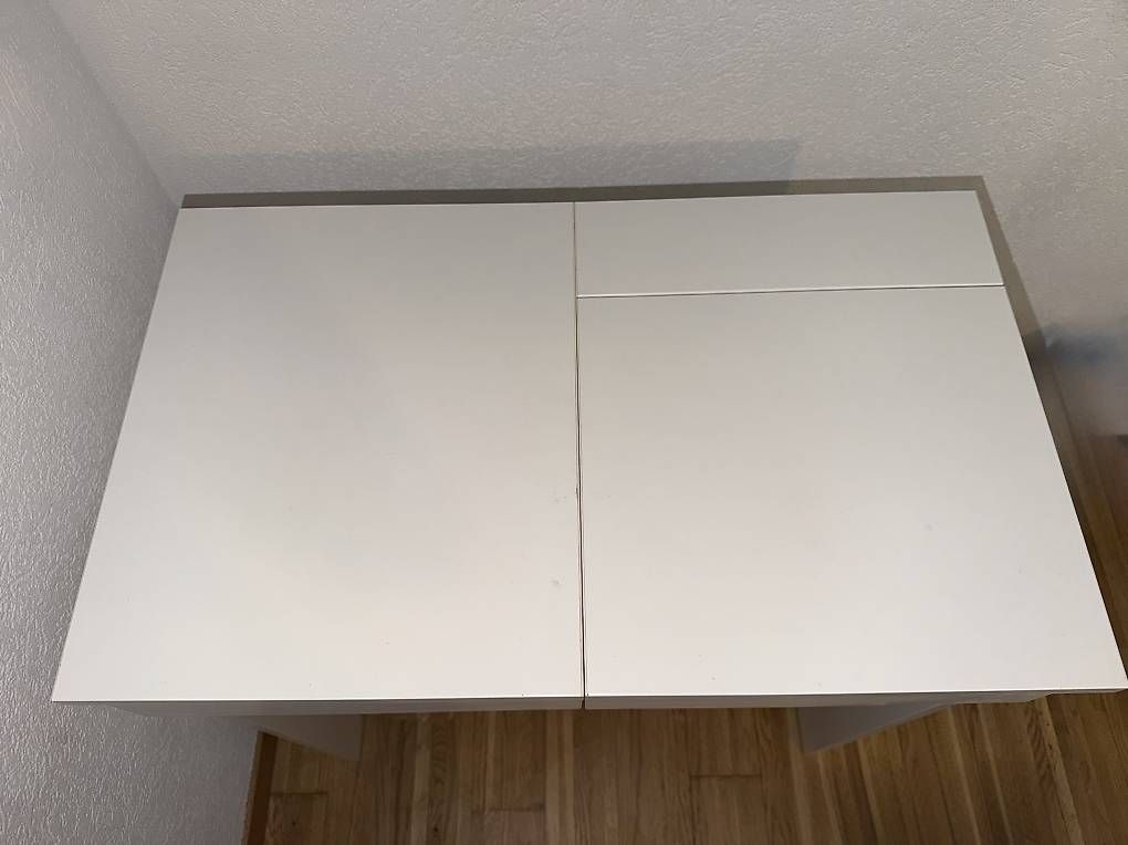 Tavoli da trucco: Coiffeuse BRIMNES – Usato da Roche VD venduto da Vide_dress_La 1