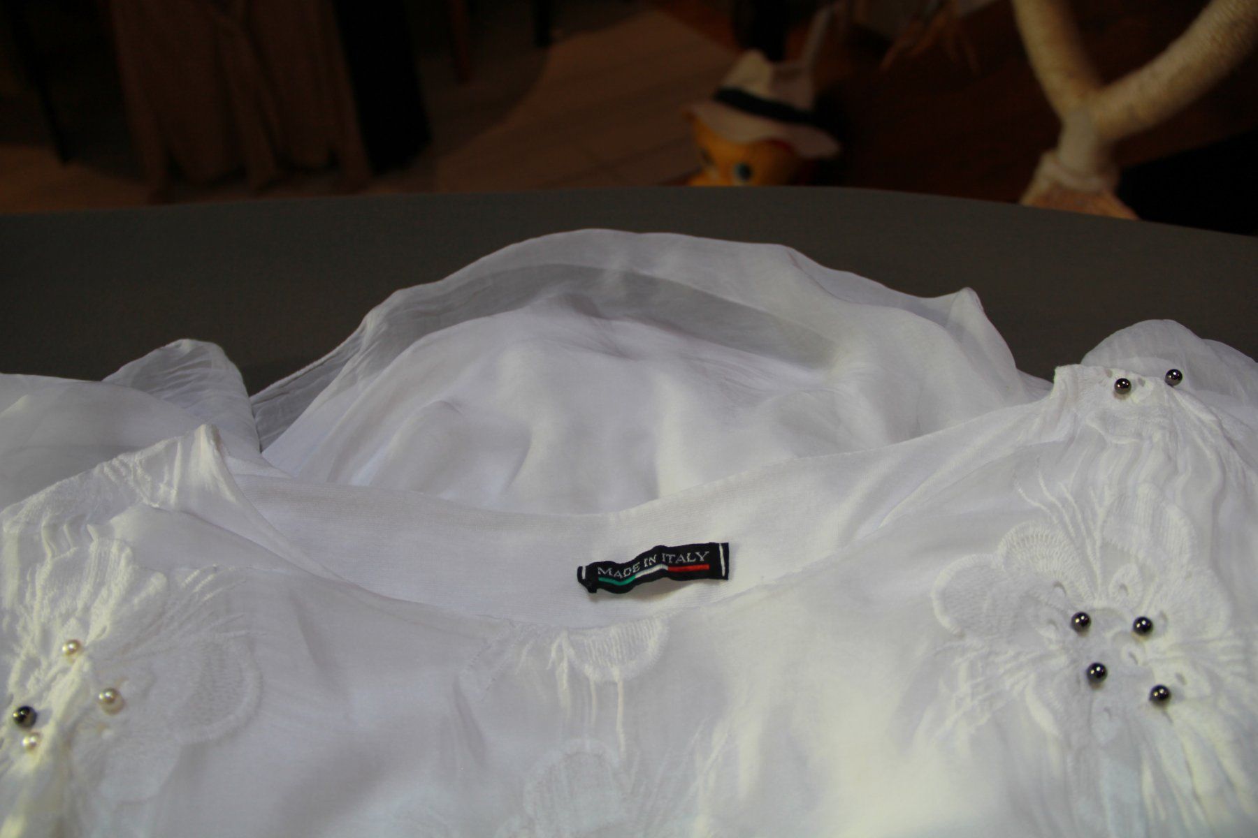 Tuniken: Blouse Tunique  blanche avec perles – Gebraucht aus satigny von cara68 2