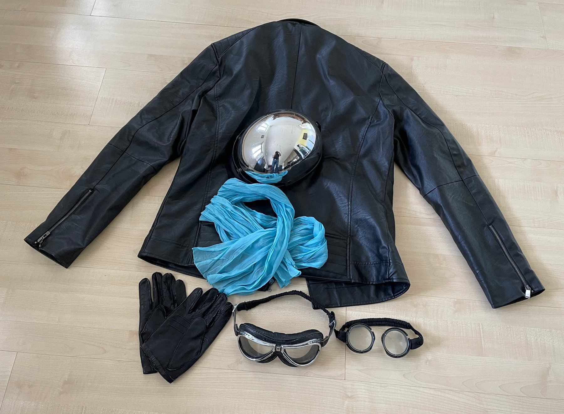 Abiti antichi: VeloSoleX Töffli Töff Oldtimer Jacke Helm Brille Nostalgie – Usato da Oftringen venduto da the_white_house 8