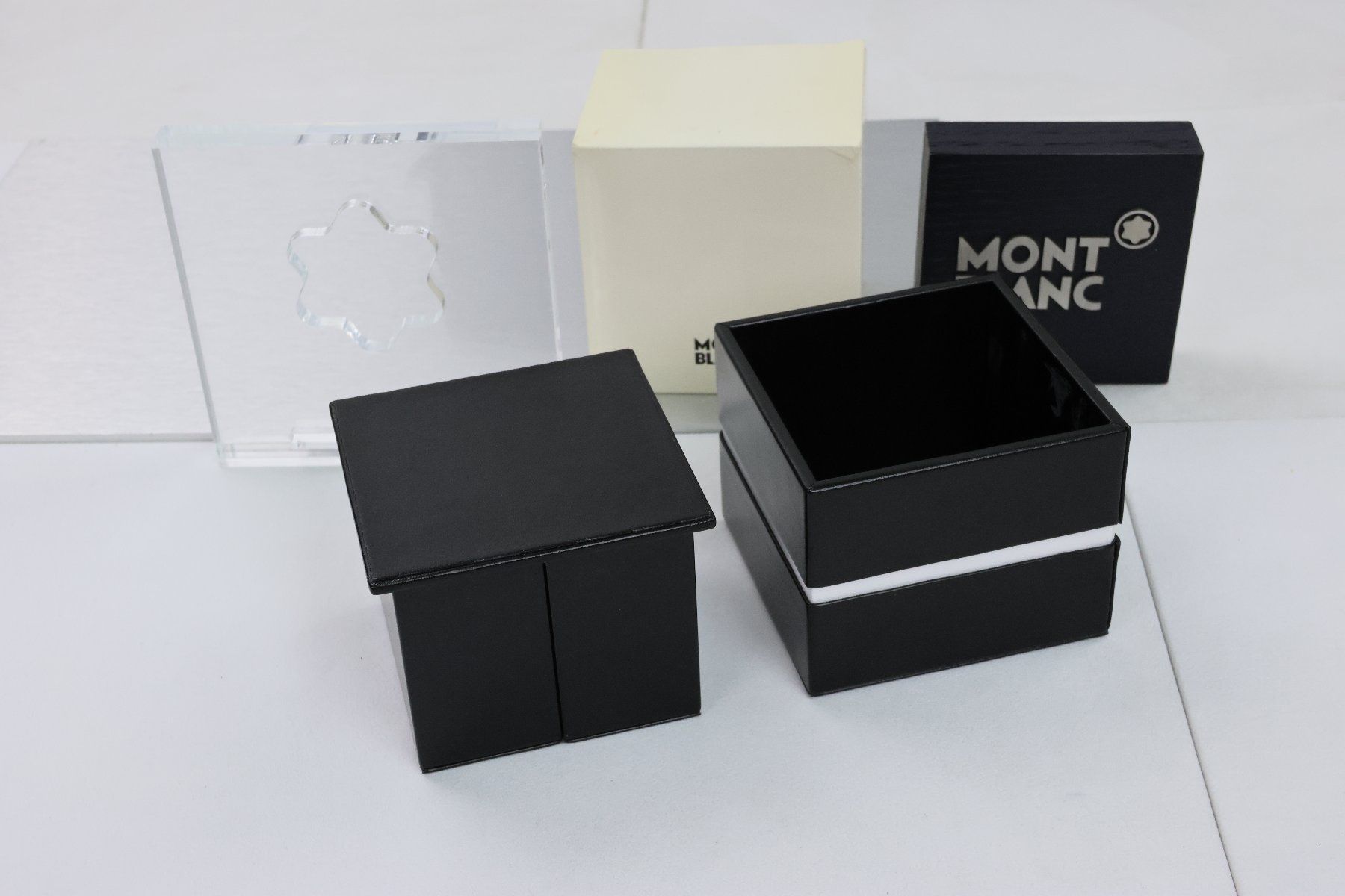 Montblanc Schmuckkästen: NEU - MONTBLANC original komplexes edles Leder-Schmuckbox – Neu und originalverpackt aus Kilchberg ZH von Luxury-Goods-CH 4