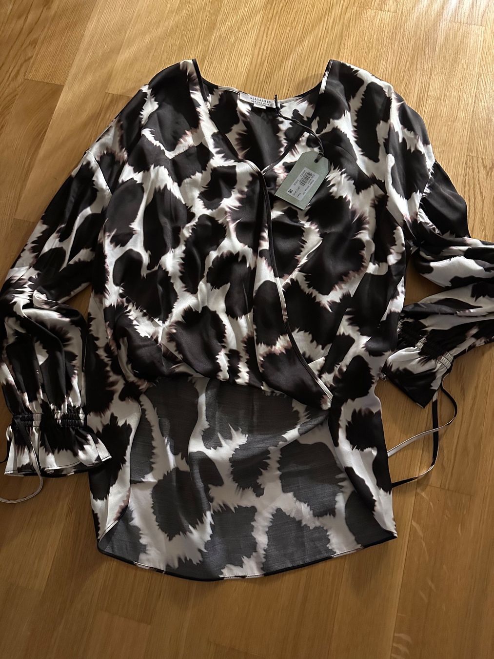 Allsaints Blusen: Traumhafte Bluse von AllSaints – Neu (gemäss Beschreibung) aus Pratteln von Claudi66