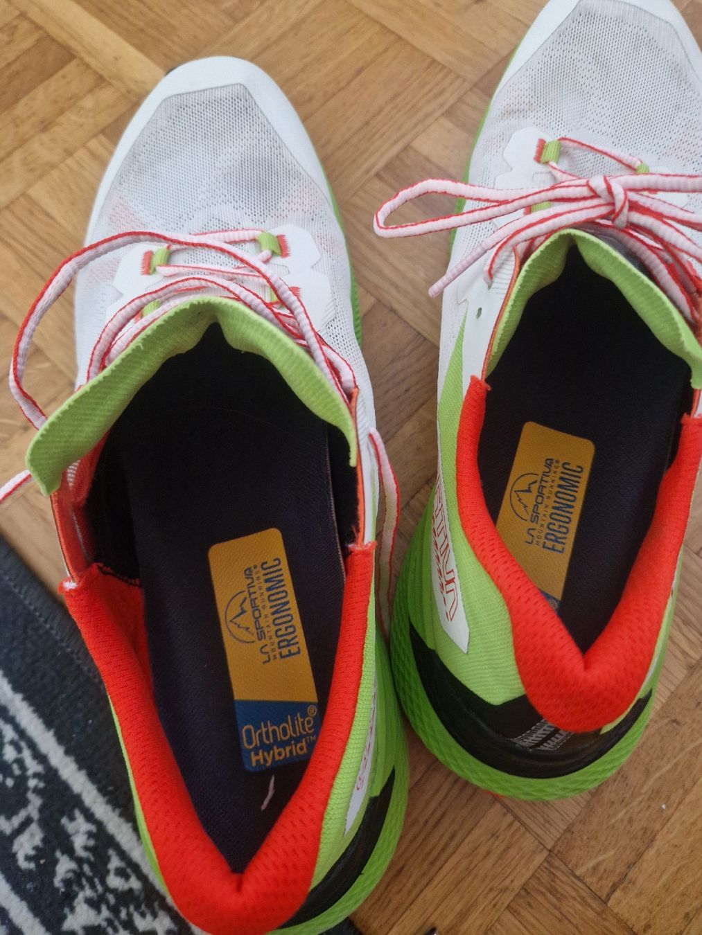 La Sportiva Scarpe da uomo: Baskettes LA SPORTIVA 44 2/3 – Nuovo (secondo la descrizione) da Chavannes pres renens venduto da Scbel 1