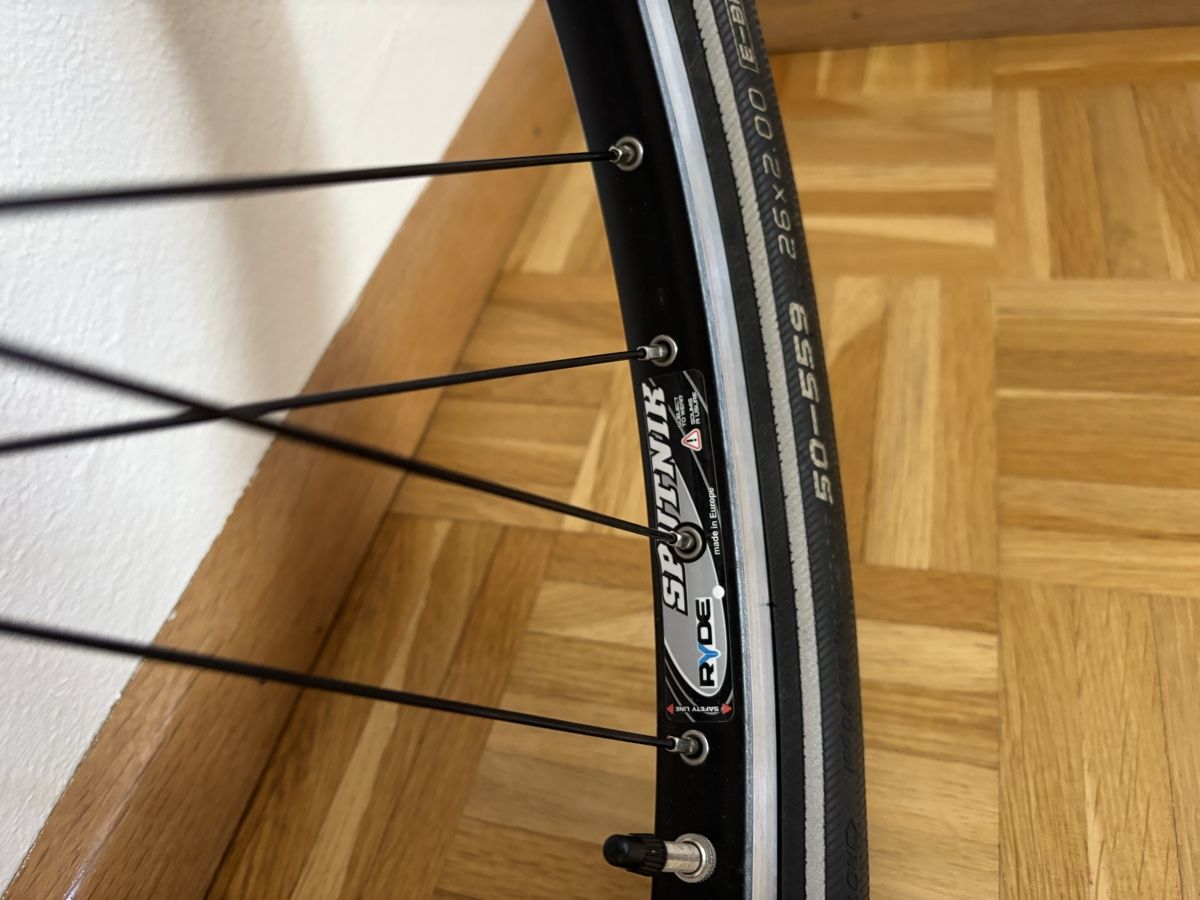 Schwalbe Pneumatici & Ruote complete: Vorderrad 26" mit Schwalbe Marathon! – Usato da Pratteln venduto da thai01 3
