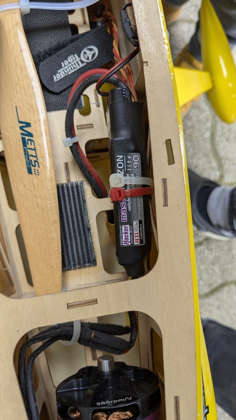 Modellismo RC: SEBART MISS WIND S 50E GELB / SCHWARZ – Usato da Heimberg venduto da idefix3613 6