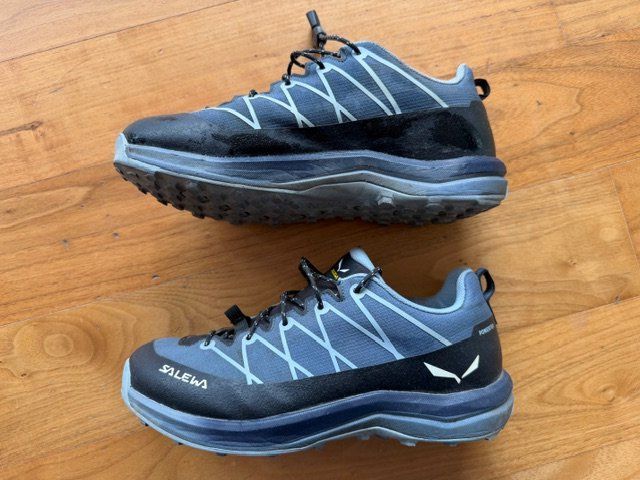 Salewa Scarpe per ragazzi: Salewa Kinder-Trekkingschuhe (Grösse 35) – Usato da lauerz venduto da racer176