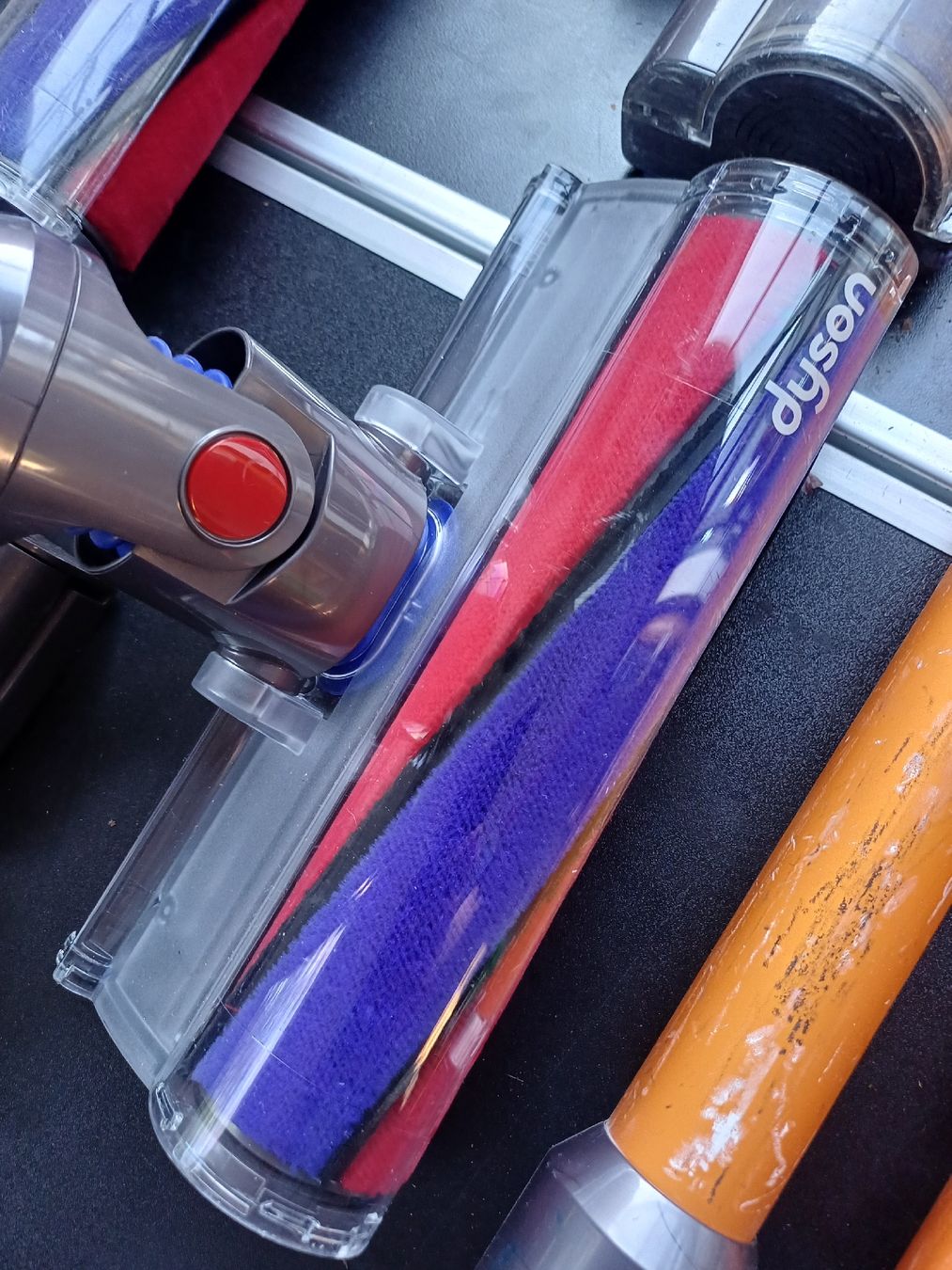 Dyson Aspirapolveri & Accessori: Dyson Staubsauger Konvolut – Difettoso da Wangenried venduto da Recycler94 7