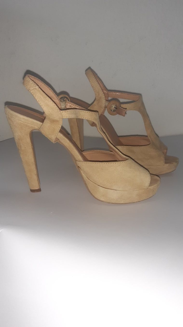 Scarpe da donna: Smalto - Sandalen mit Absatz – Usato da Basel venduto da Laura0133 1