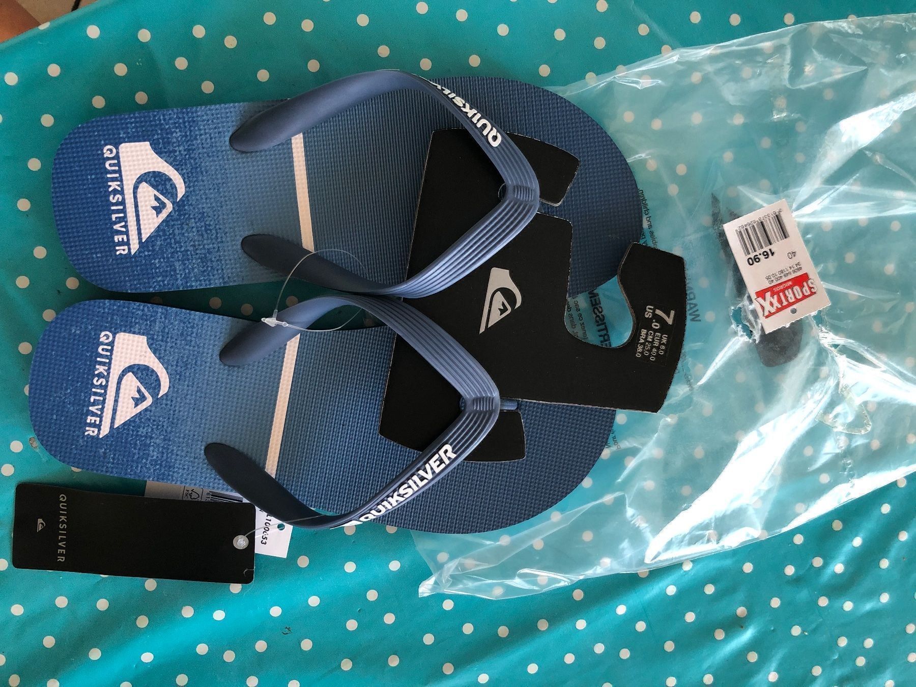 Scarpe per ragazzi: Neue Quiksilver Flip Flops Gr.40 – Nuovo e nell'imballaggio originale da Obergerlafingen venduto da cabo4