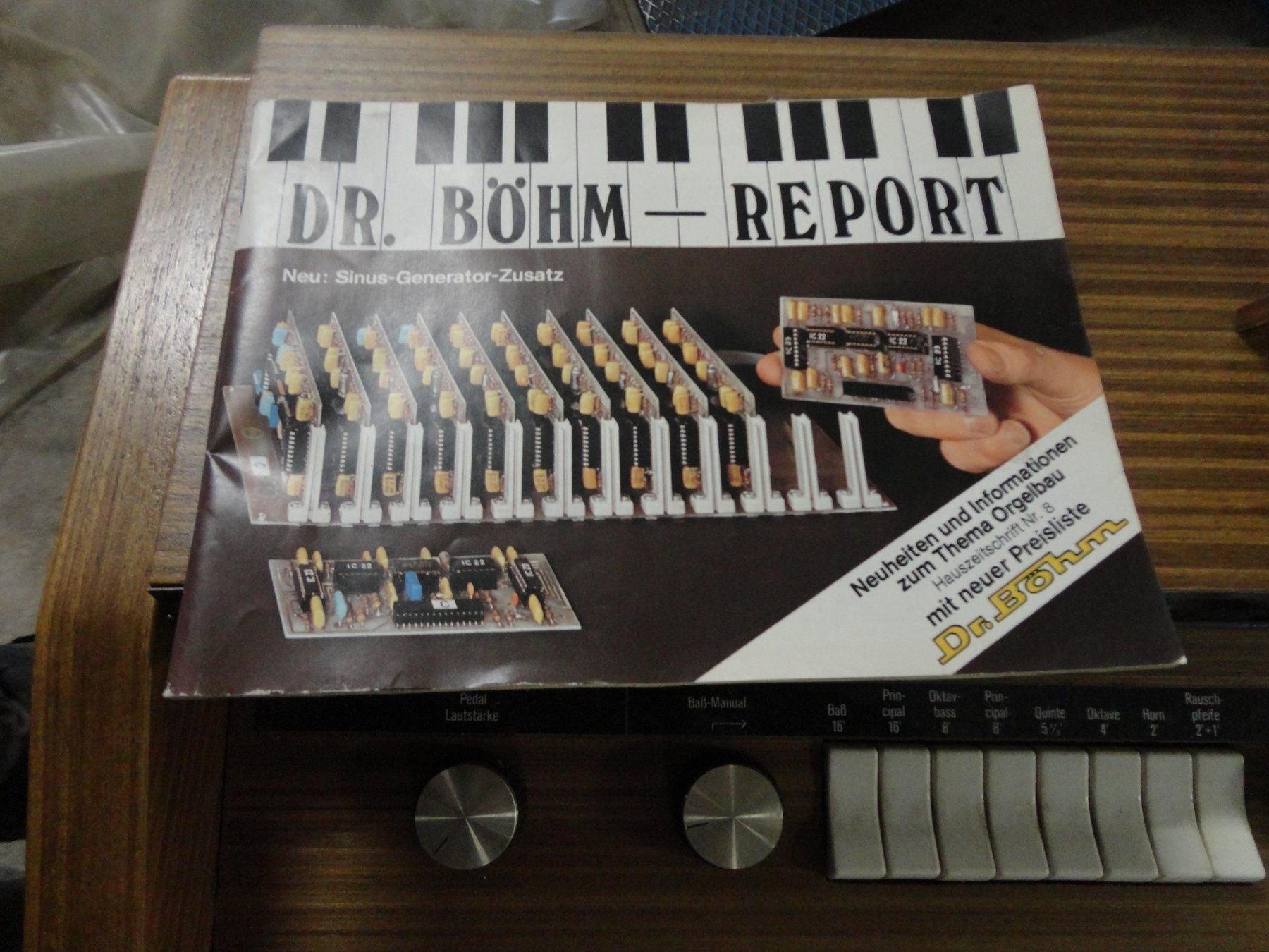 Strumenti musicali: Dr. Böhm Elektronische Orgel – Usato da Moosleerau venduto da CCars_Autohandel 6