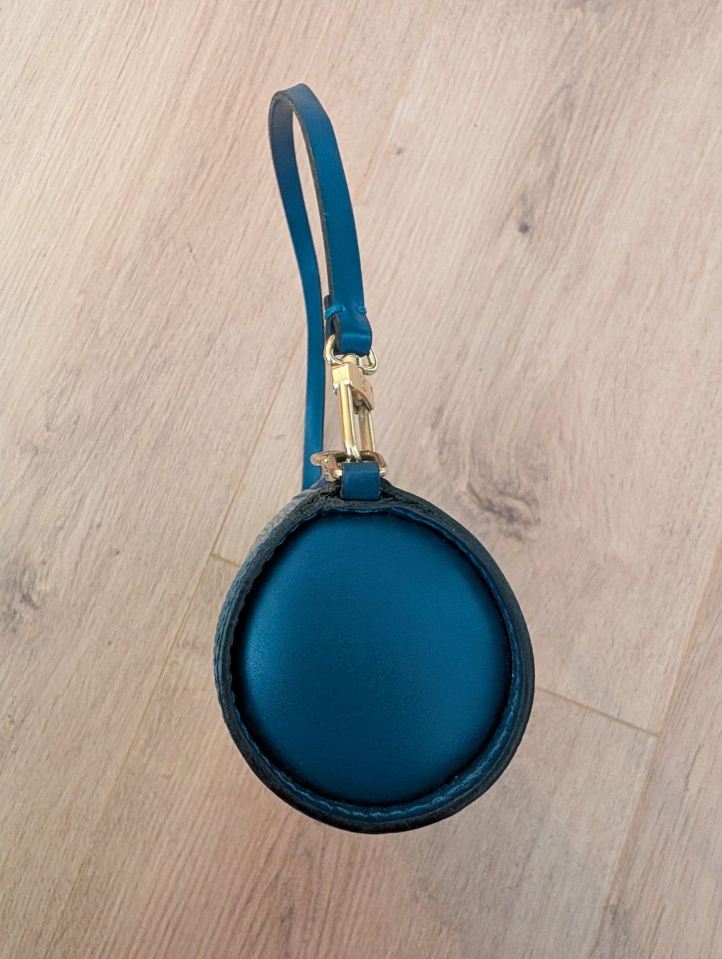 Louis Vuitton Borse da donna: Louis Vuitton Mini Soufflot Epi Blue – Nuovo (secondo la descrizione) da Schwerzenbach venduto da may_5qnm 5