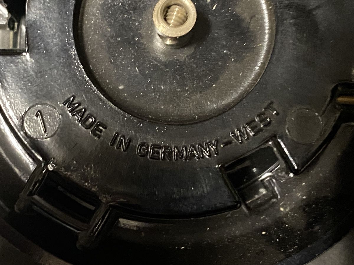 Saurer Tutti pezzi di ricambio auto: Saurer Oldtimer Hupenknopf, Durchmesser ca.19cm – Usato da Edlibach venduto da Kiwi610 2