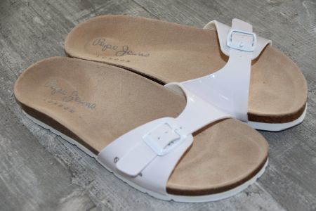Neue Schuhe / Sandalen v0n PEPE JEANS Gr.39