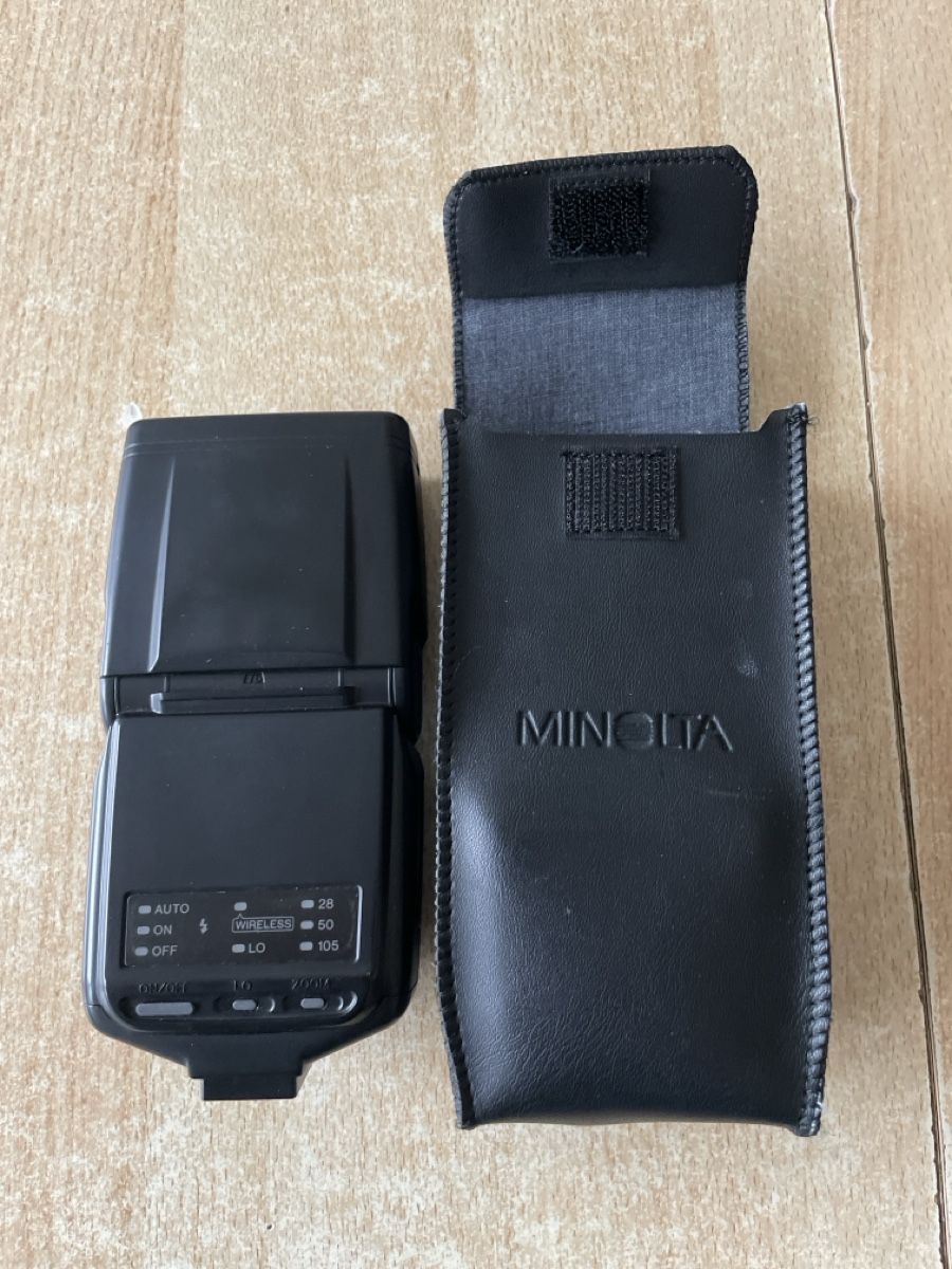 Minolta Flashs: Minolta Program 3500xi Blitzgerät mit Tasche schwarz – Neuf (Voir description) à Gossau SG par kro_8hmw 2