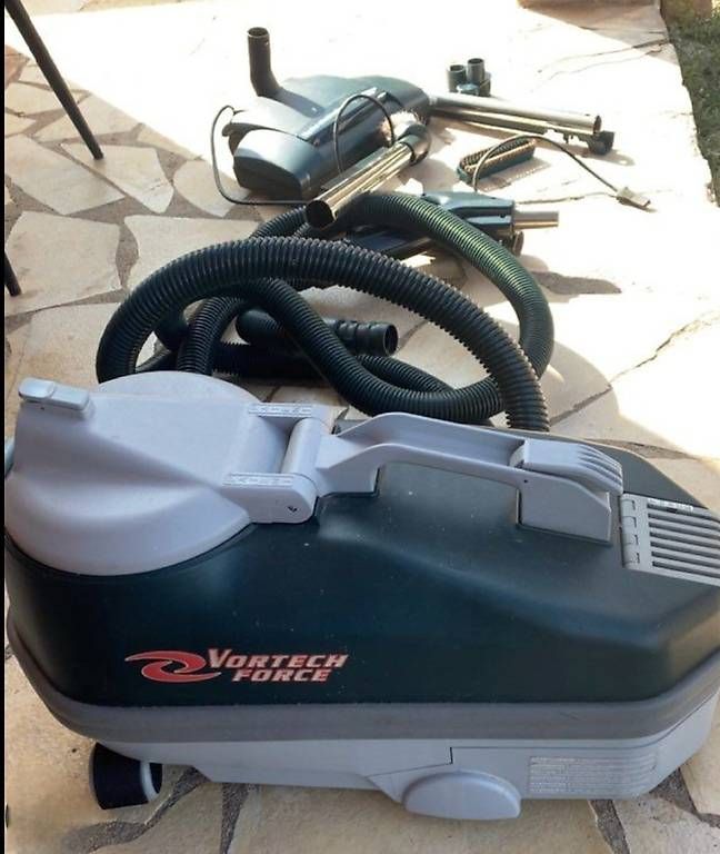 Aspirapolveri & Accessori: Aspirateur de course Vortech Force – Usato da Morges venduto da tppa 1