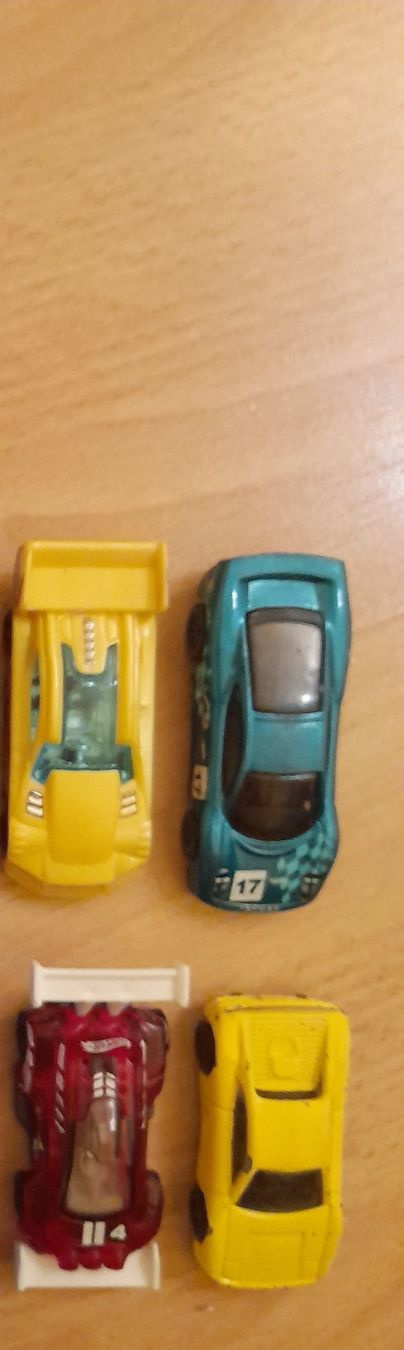 Hot Wheels Giocattoli: 4 Hot Wheels Spielautos – Usato da Lustmühle venduto da chevi03