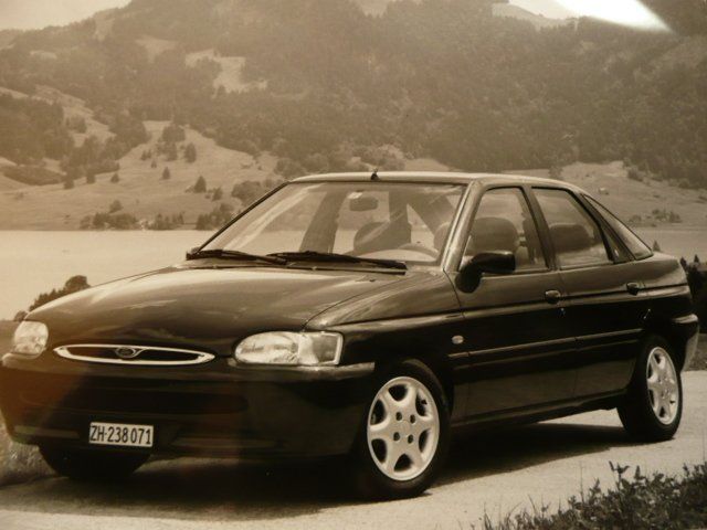 Ford Documenti: Ford Pressemappe 1996 – Usato da Zofingen venduto da sosalinos01 3