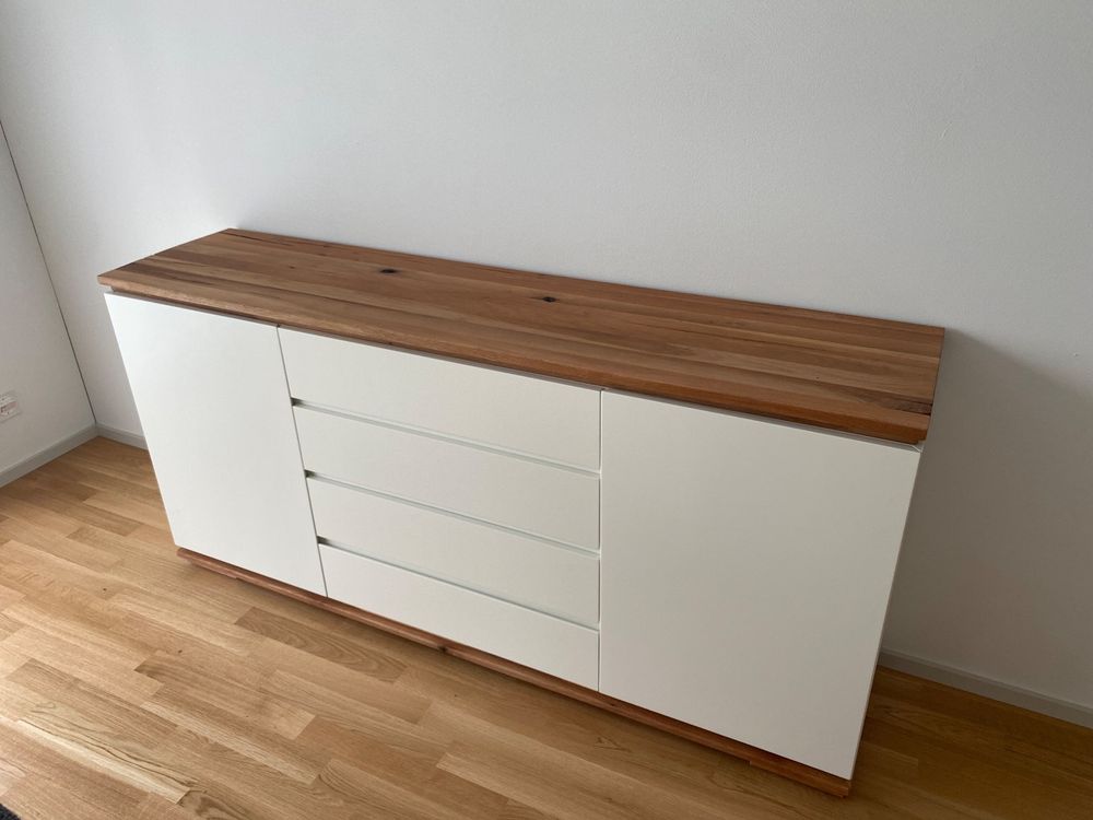 Weisses Sideboard mit Massivholzplatte Eiche (Neu (gemäss Beschreibung ...