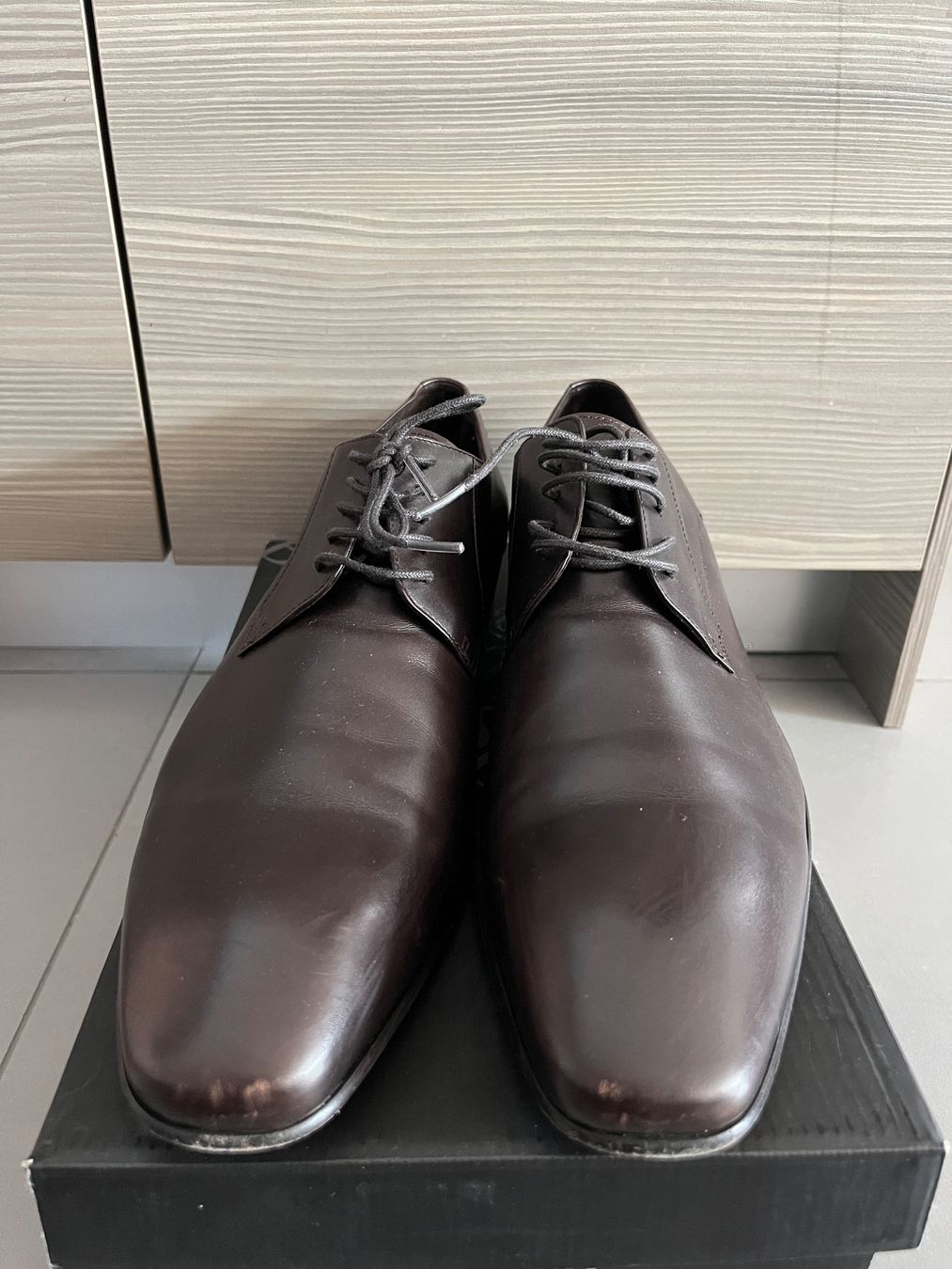 Hugo Boss Herrenschuhe: Elegante Hugo BOSS Schuhe, Grösse 45 – Gebraucht aus Sierre von black.box