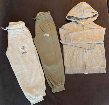 Kleiderpaket Pullover T-shirt Langarm Junge Gr.122/128