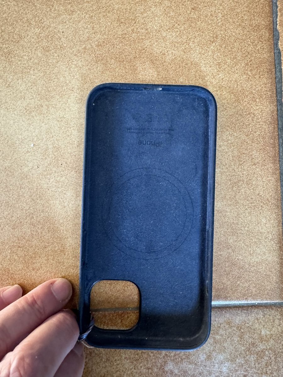 Cover & Protezioni schermo: Coque iPhone noire doryan – Nuovo (secondo la descrizione) da Veyrier venduto da kimedovapa 1
