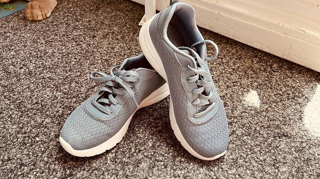 Scarpe da donna: Skechers hellblau – Usato da Spiegel b. Bern venduto da Tibi1966