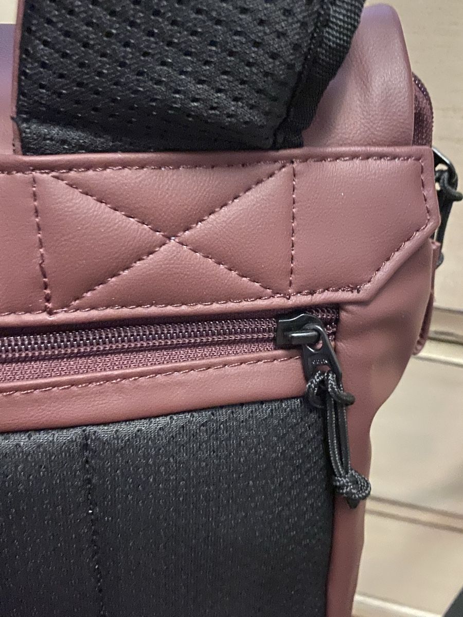 Zwei Zaini: Zwei Rucksack Bordeaux neu – Nuovo (secondo la descrizione) da Büron venduto da Coerner 6