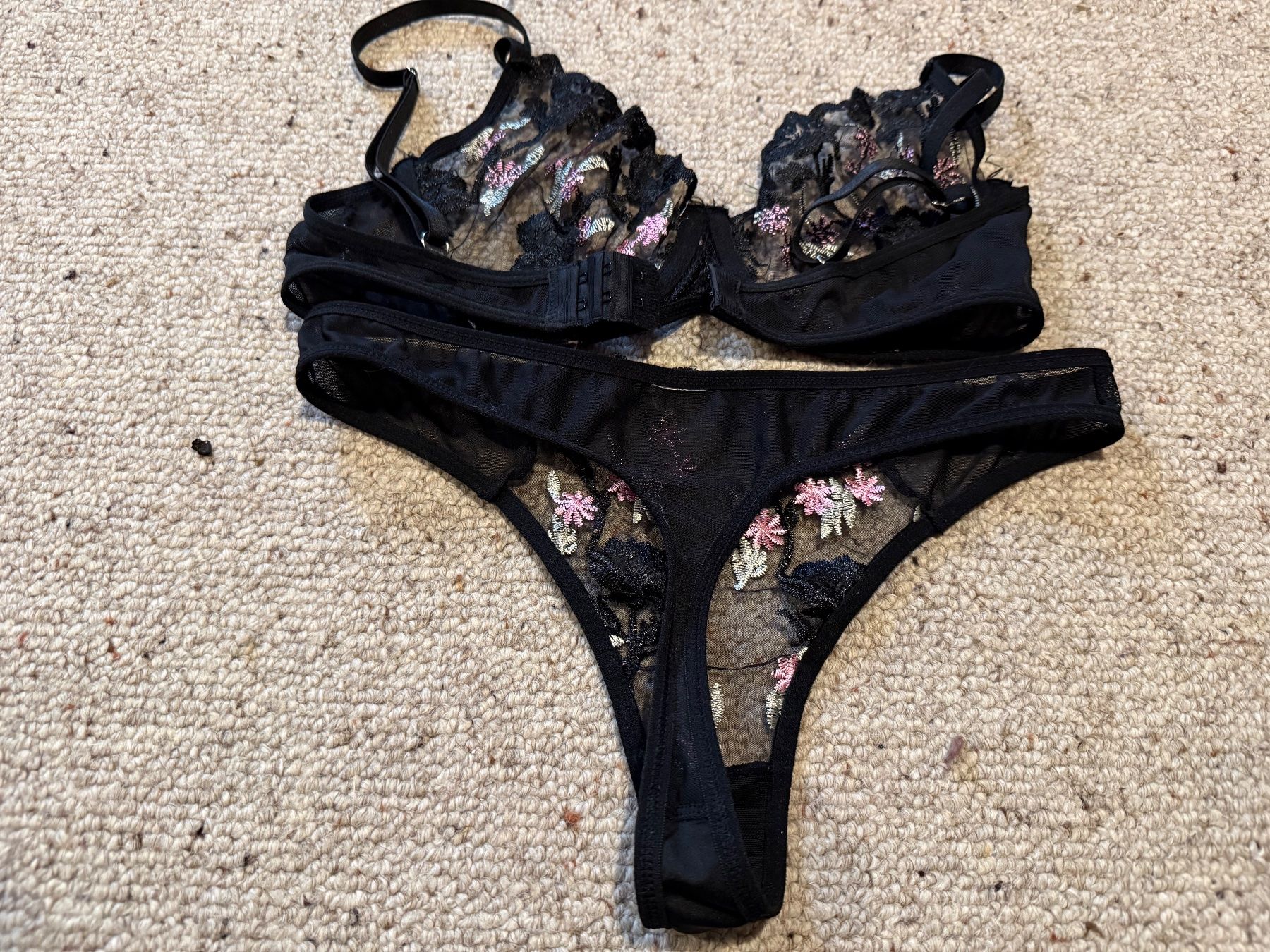 Altra biancheria intima: Dessous-Set BH & String Schwarz Rosa Gr. ca. 75B – Usato da Hundwil venduto da Sandysan1702 3