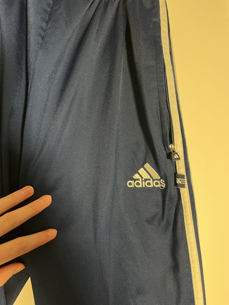 Adidas Hosen: Adidas Trainerhose  – Gebraucht aus Bern von hel_7x9p 2