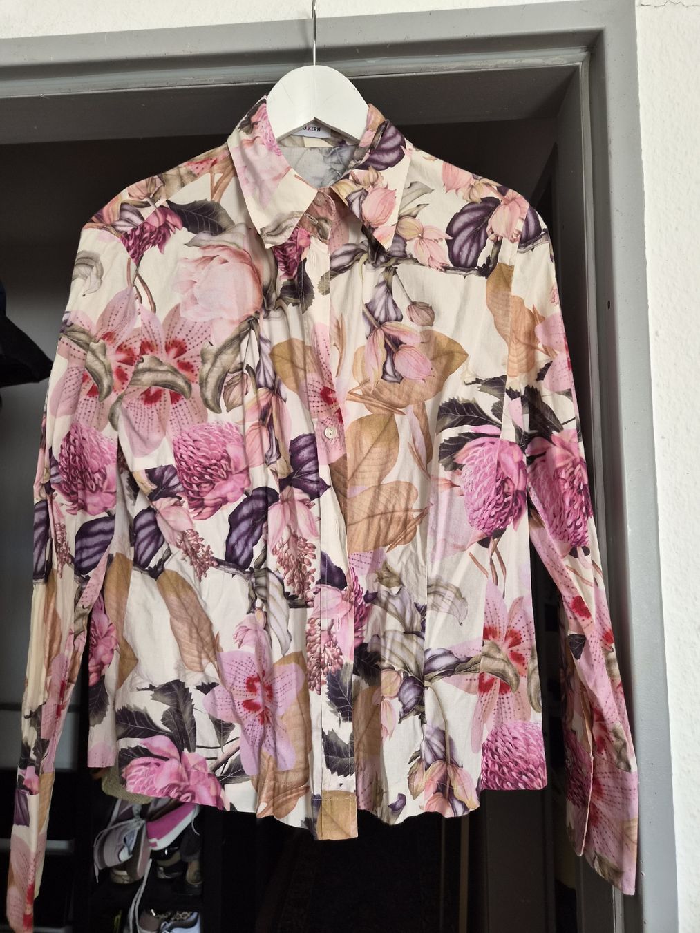 Camicette: Otto Kern, wunderschöne florale Bluse Gr. 44 – Usato da Frenkendorf venduto da Moon111