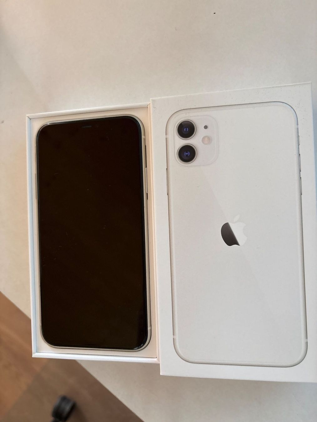 Apple Telefoni cellulari / Smartphones: Apple iPhone 11 White 128 GB - Top Zustand – Usato da Konolfingen venduto da Sheba11 3