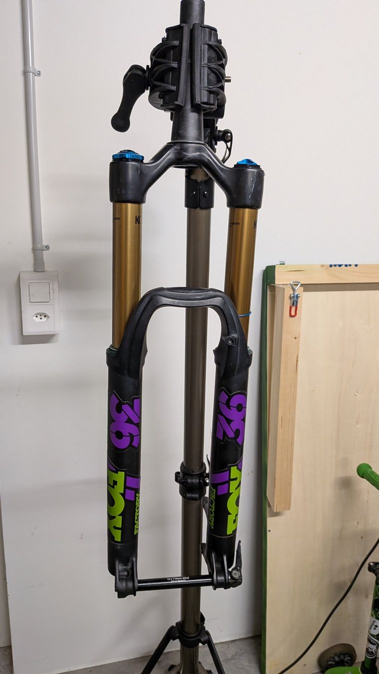 Fox Pezzi di ricambio: Federgabel: Fox 36 Float GRIP2 Factory 170mm 29" – Usato da Interlaken venduto da Yeti_