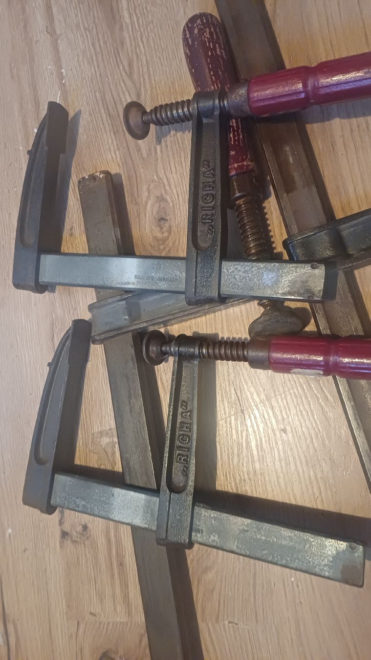 Bessey Tutti gli attrezzi: 4 Alte Schraubzwingen – Usato da Flawil venduto da Naphtali 2
