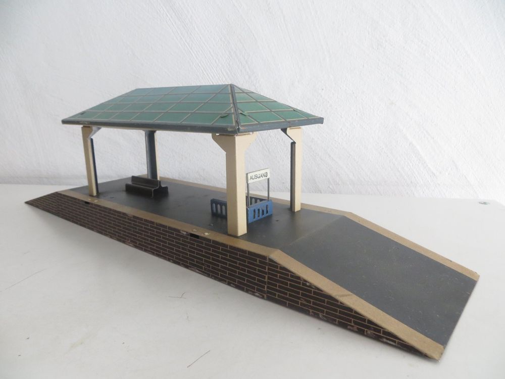 Bahnsteig Alte Spur "0" Modelleisenbahn (Gebraucht) In Für CHF 80 – Mit