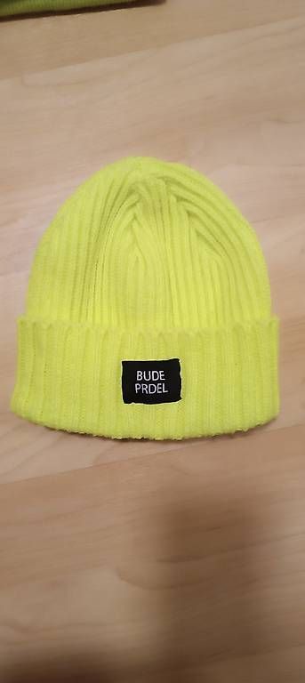 Altro abbigliamento per bambino: Winterkappen+Handschuhe – Usato da Alt St. Johann venduto da mar_rgq8 1