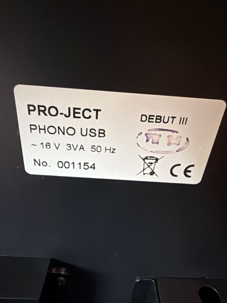 Pro-ject Giradischi: Pro-Ject Debut III USB Plattenspieler - mit Motorfehler – Difettoso da Birmensdorf ZH venduto da PolzerJ1 5