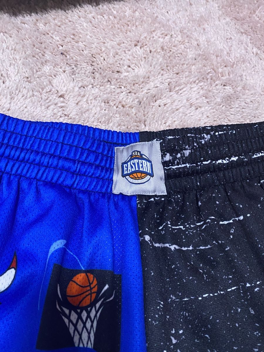 Pantaloni: Mitchell & Ness NBA Split Shorts – Nuovo (secondo la descrizione) da Rechthalten venduto da Stephi_03 1