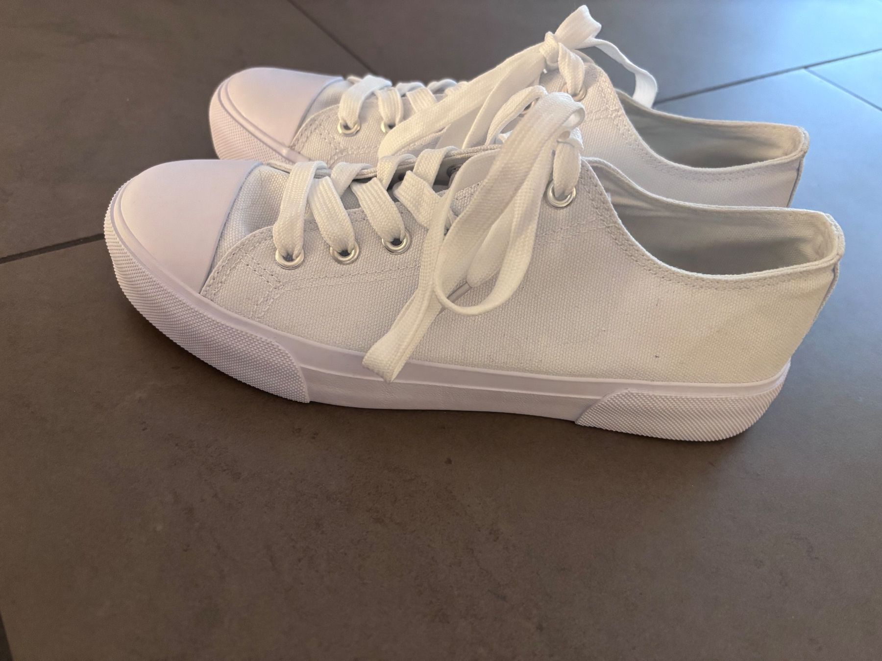 Scarpe da donna: Stoffschuhe weiss Neu 39 – Nuovo (secondo la descrizione) da Jonen venduto da Binaa1994