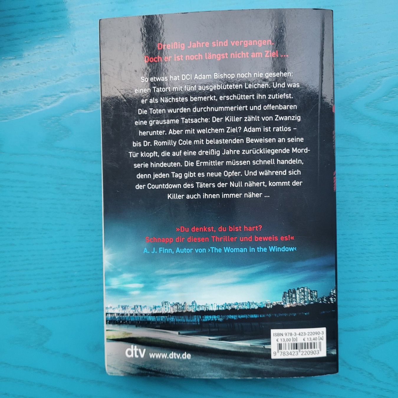 Libri: Sam Holland- The Twenty/ Der Countdown läuft – Usato da SCHÜBELBACH venduto da CoKaHa 1