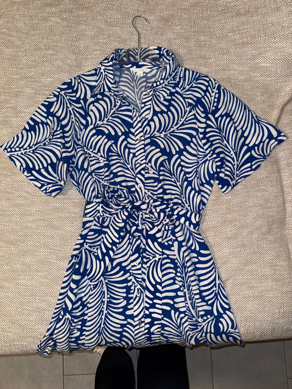 H&M Robes: Blusenkleid mit Bindegürtel – Neuf (Voir description) à Zofingen par zac_spc2 1