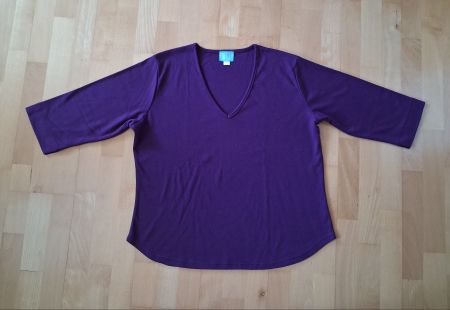 Damen Shirt violett V-Ausschnitt Grösse 46/48, NEU