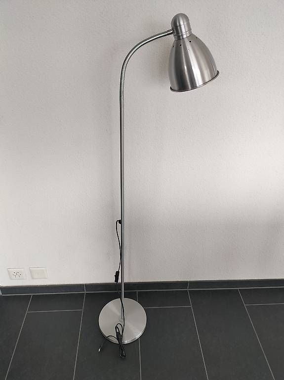 Lampade: Ständerlampe – Usato da Schwyz venduto da rap_z7ny