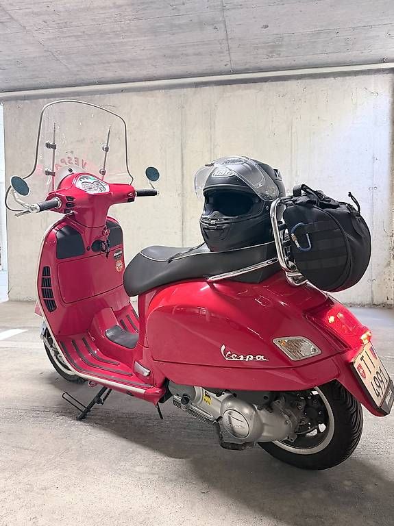 Scooters: Vespa GTS 300 rossa – Gebraucht aus S. Antonino von eng_c5pp 2