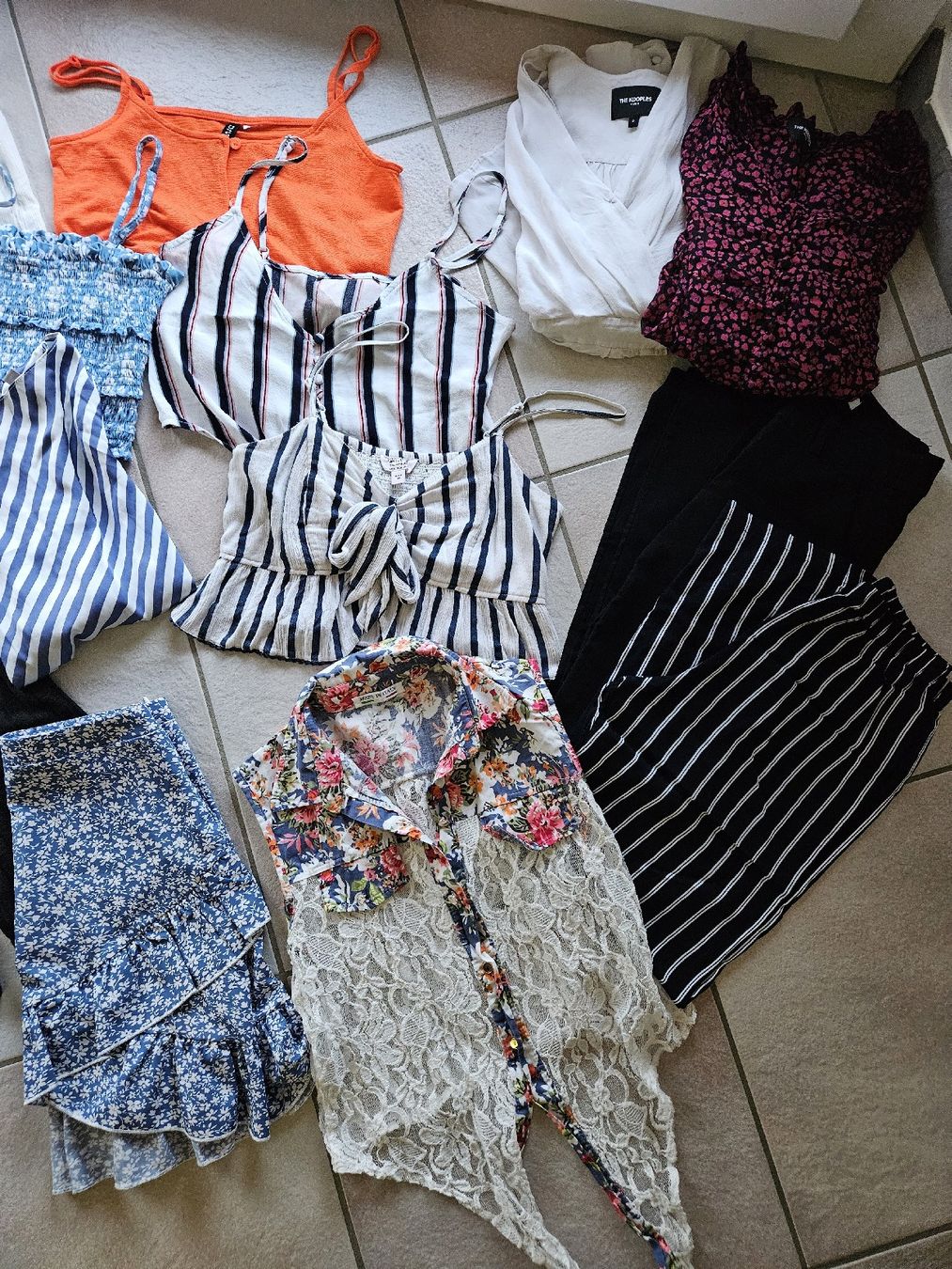 Lotti di vestiti: Lot taille XS – Usato da Vétroz venduto da sas_yln5 5