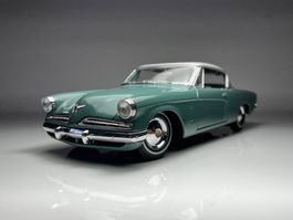 Maisto 1/18 Studebaker Starliner 1953