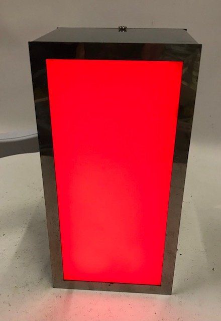 Lampen: Leuchtbuchstabe I rotes Plexiglas mit verchromtem Gehäuse – Gebraucht aus Zürich von gigimai67 1