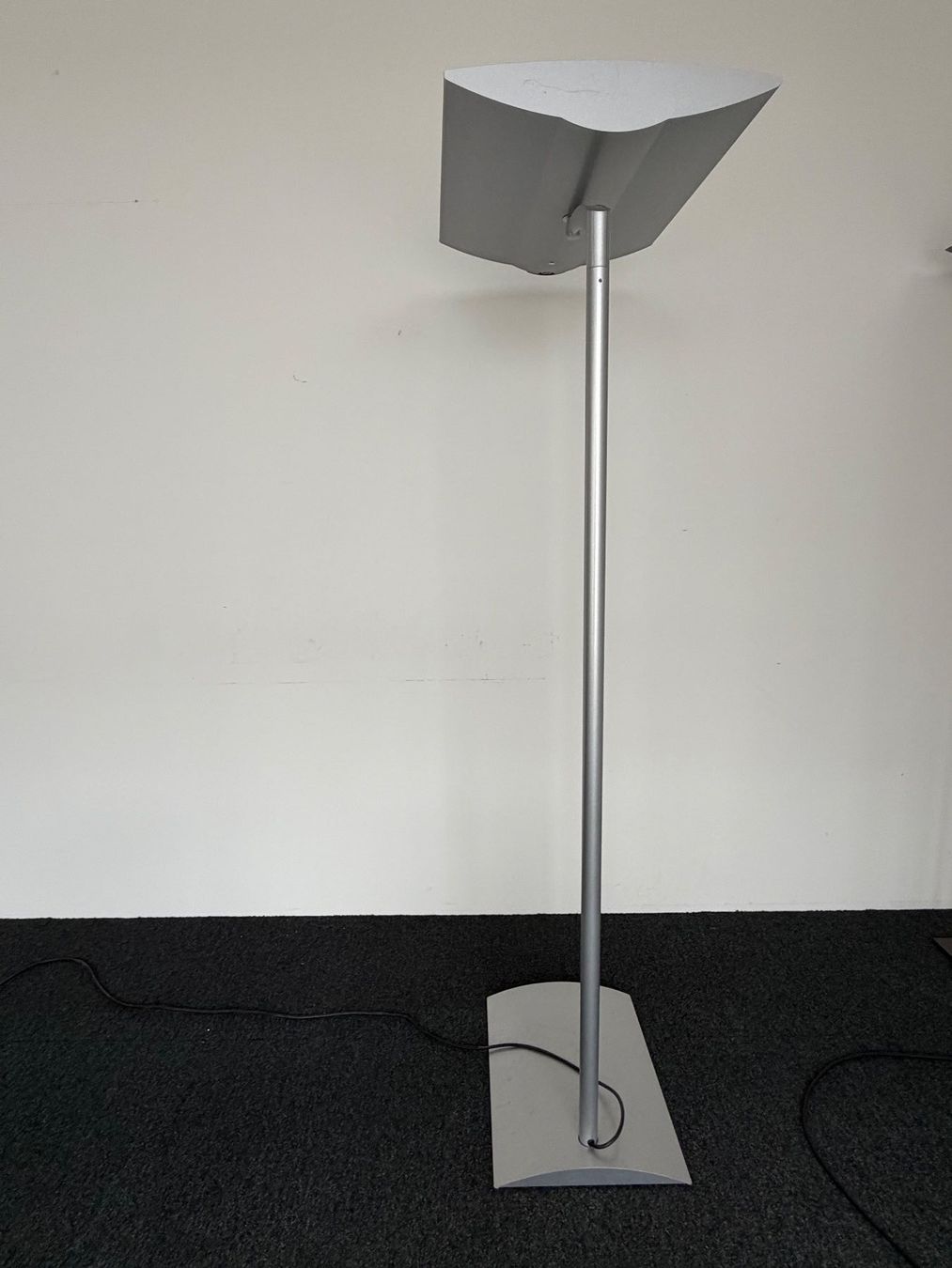 Lampade: Büroleuchte Waldmann – Usato da Dättwil AG venduto da DMAG