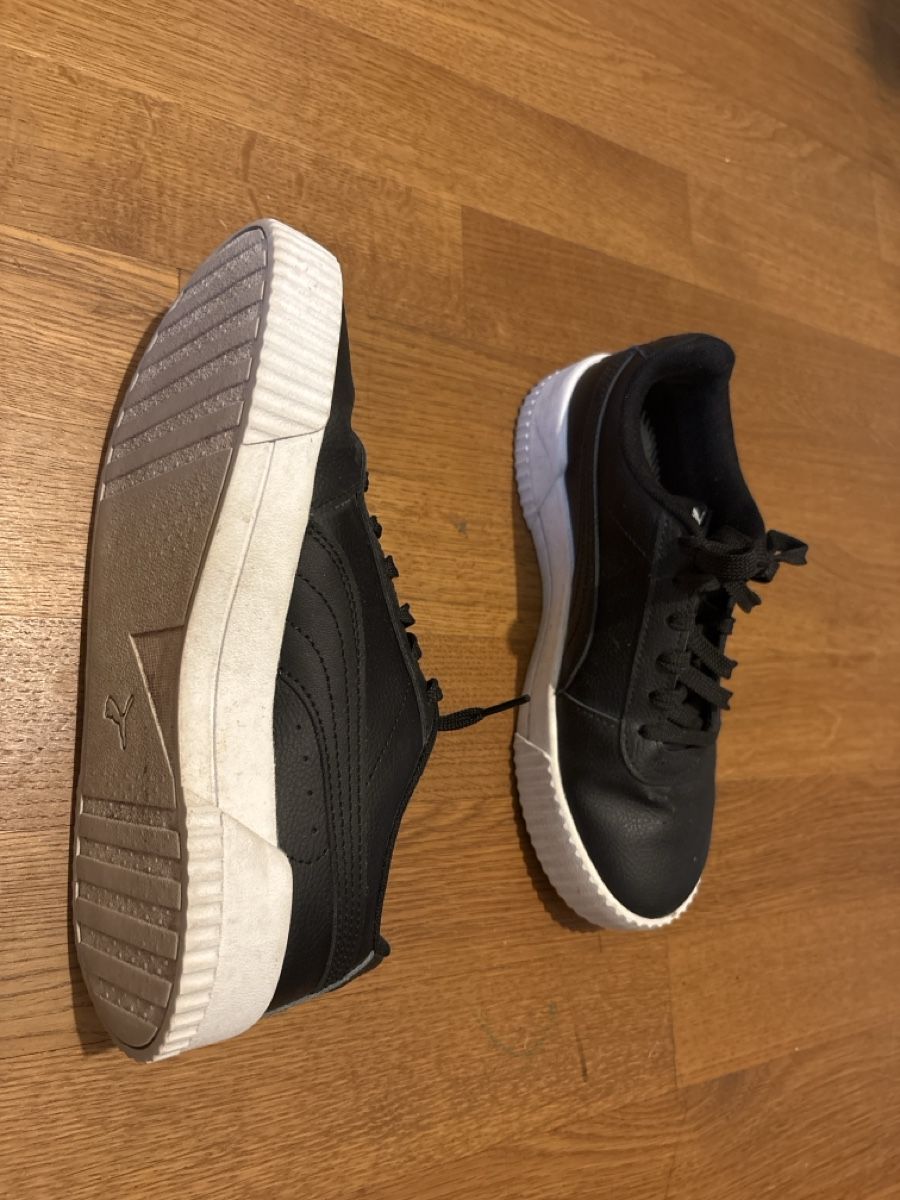 Puma Scarpe da donna: Puma Sneakers  – Usato da Zürich venduto da rah_2ktb 2